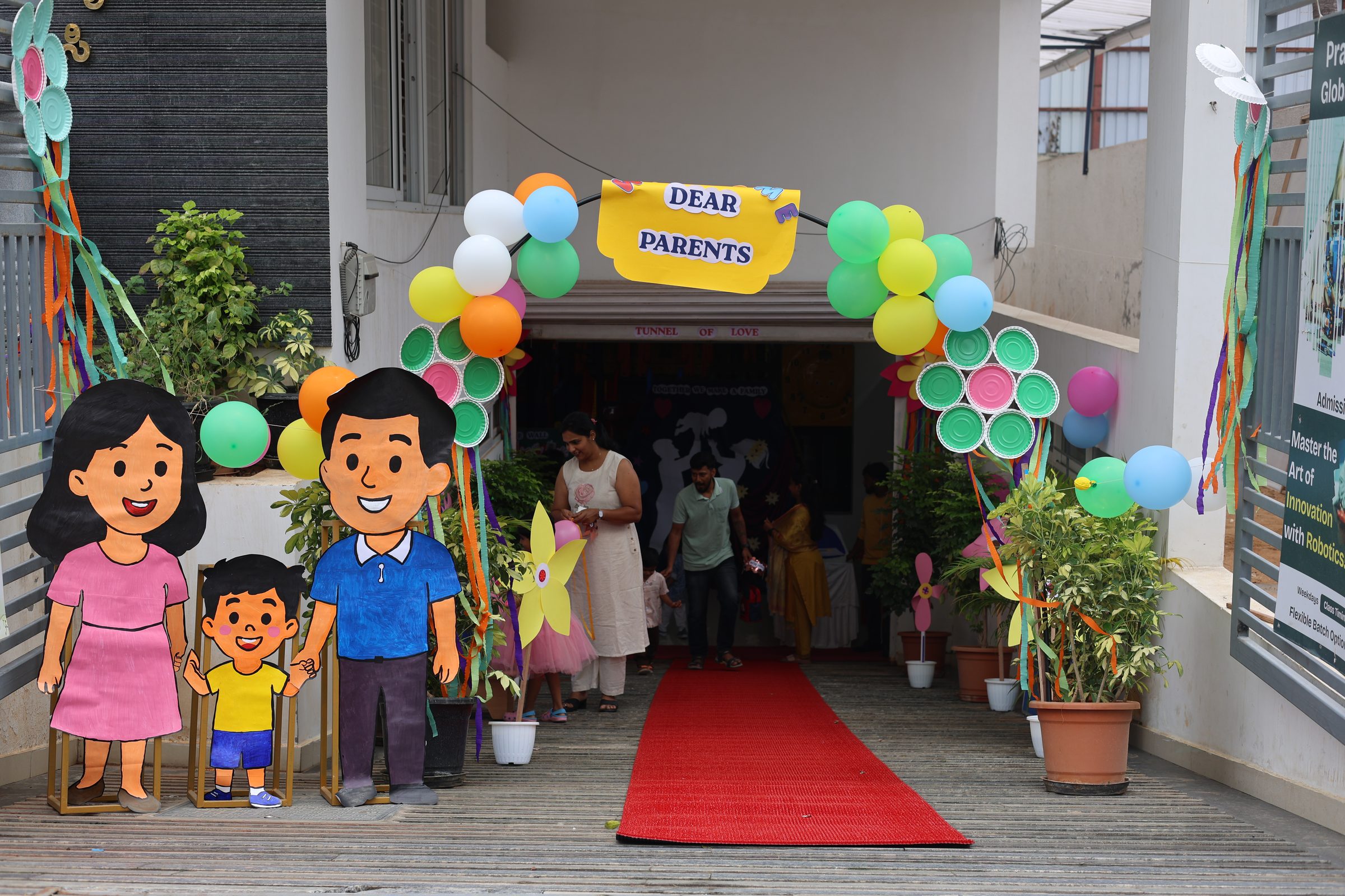Dear Parents Welcome Arch